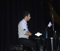 کامیار آبیار